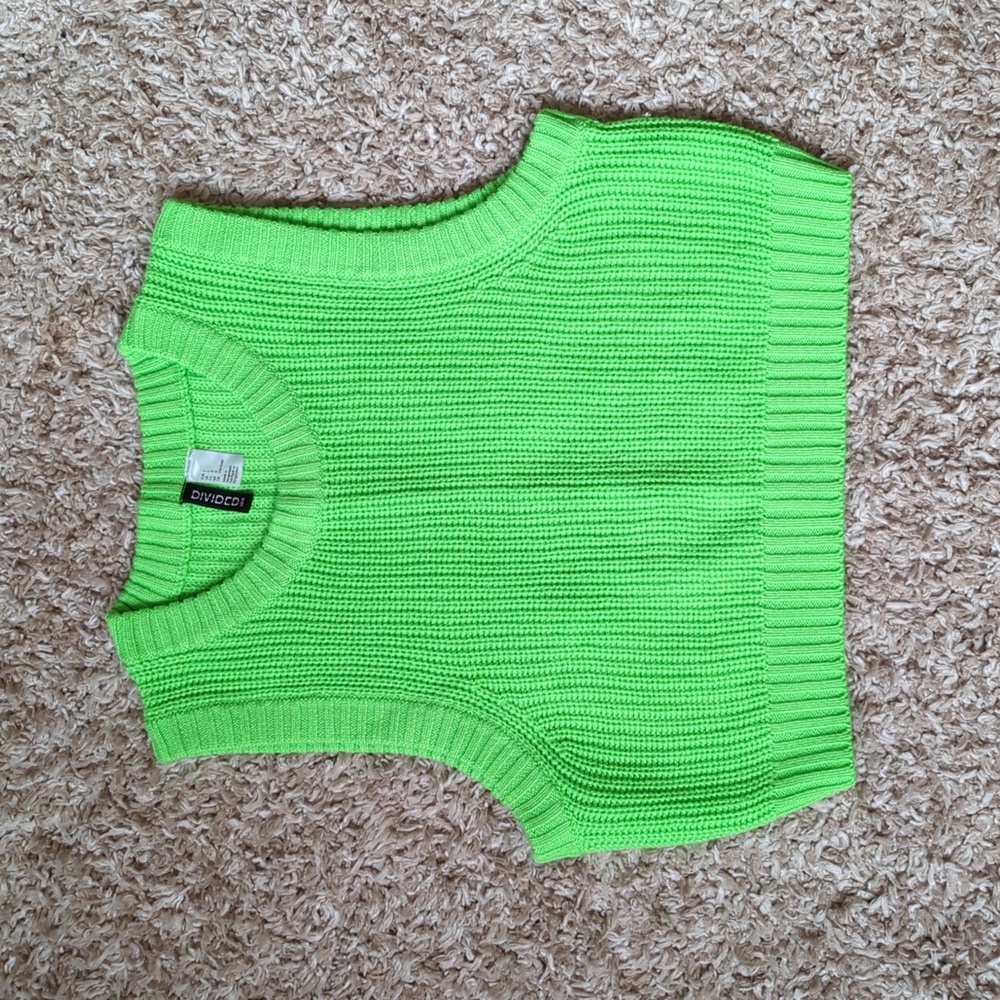 H&M neon green sweater vest